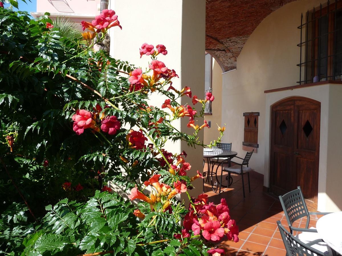 Hotel Ca' Ligure Pietra Ligure Exterior photo
